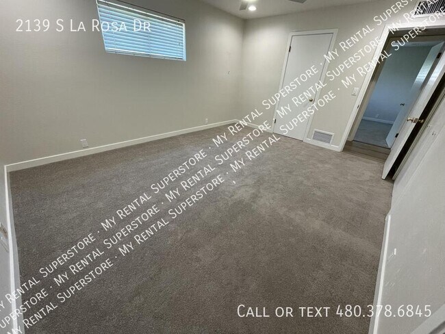 Building Photo - 2139 S La Rosa Dr
