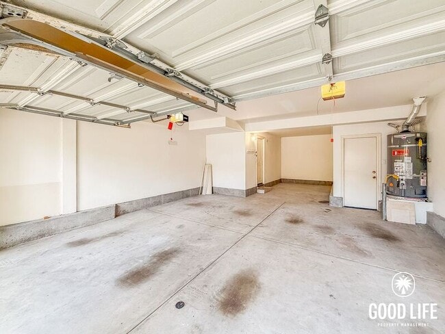 Building Photo - 4639 Vereda Mar Del Sol