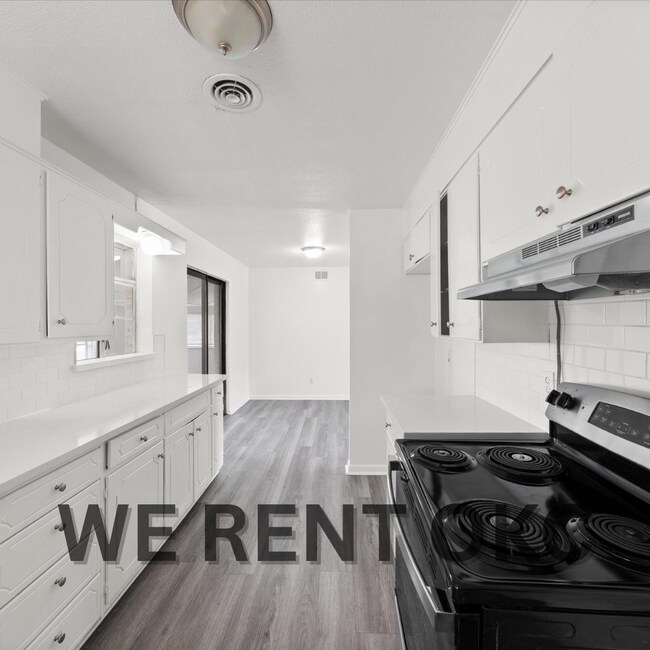 Building Photo - 1625 SW 67th St