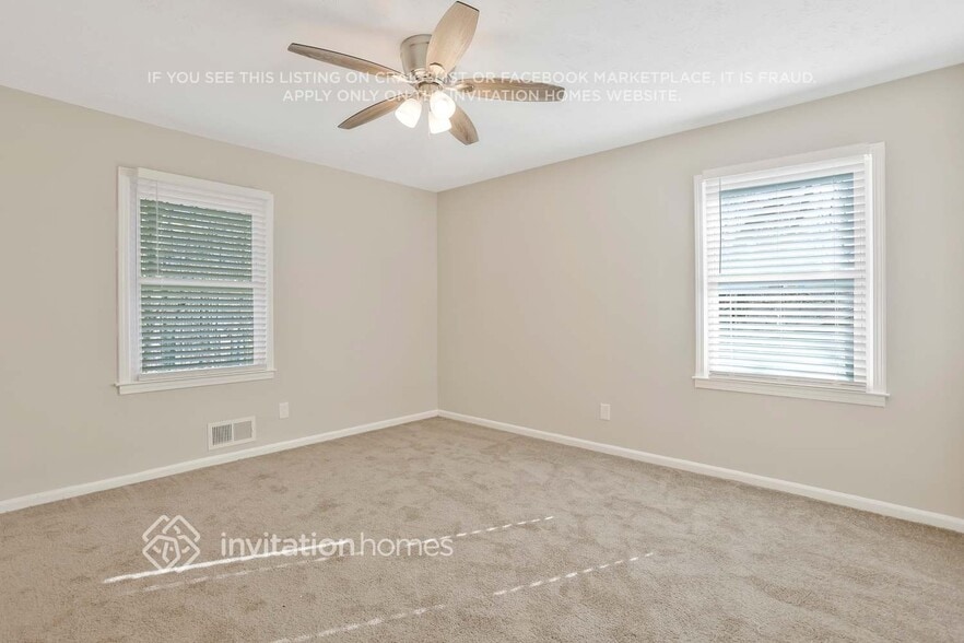 Building Photo - 3648 Fairlane Dr