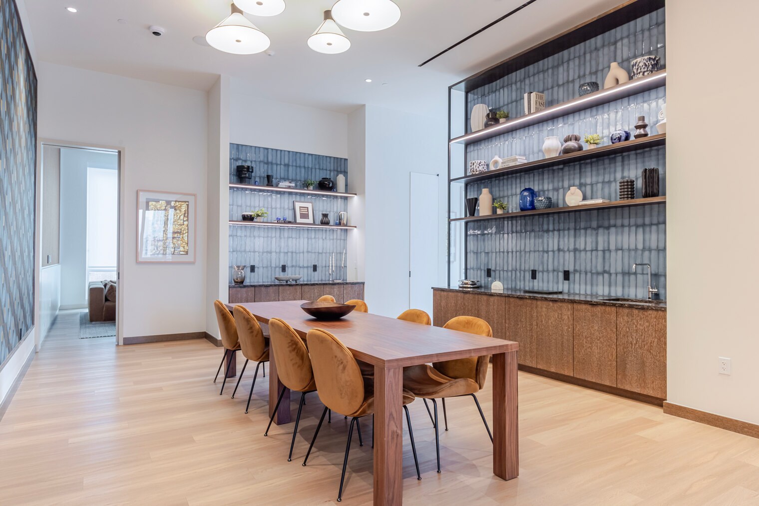 Building Photo - 27-01 Jackson Ave