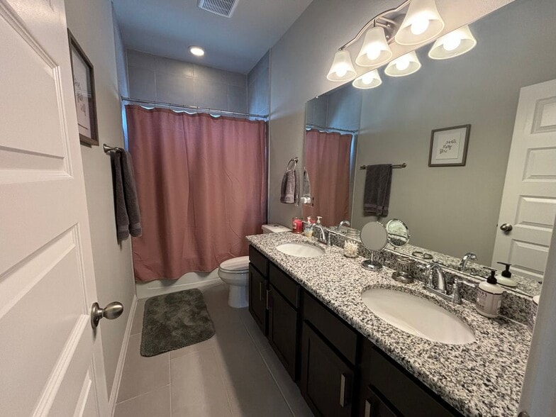 Building Photo - 79 Carefree Ct