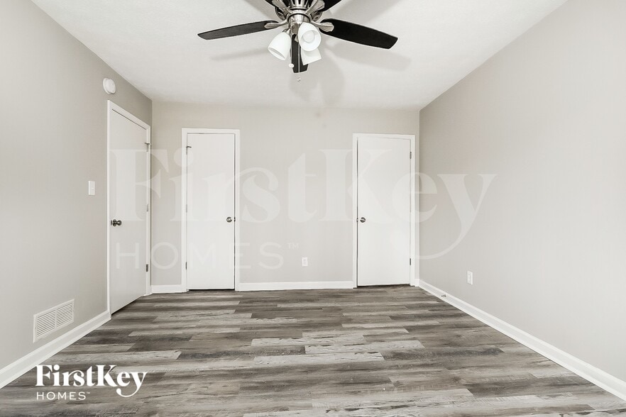 Building Photo - 855 Lost Creek Cir