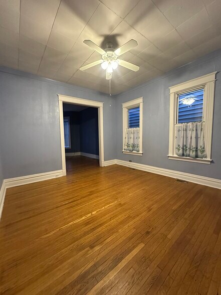 Building Photo - 3743 S Kedzie Ave