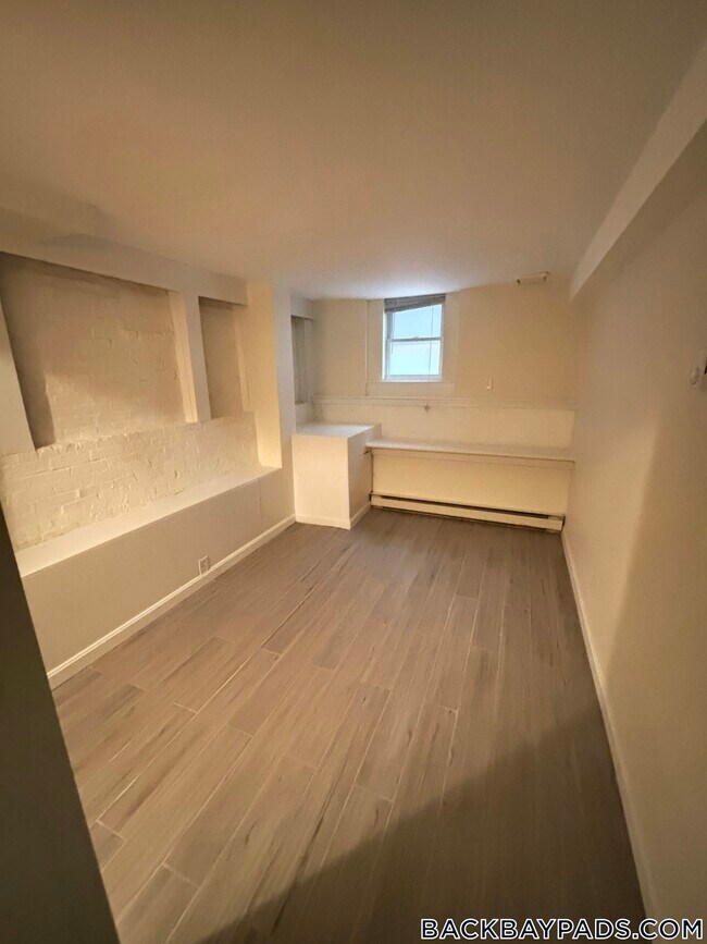 Building Photo - 277 Marlborough St
