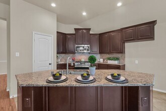Building Photo - 12938 Buchanan Oaks Ln