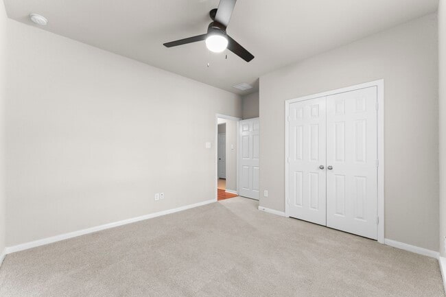 Building Photo - 21127 Gladys Yoakum Dr