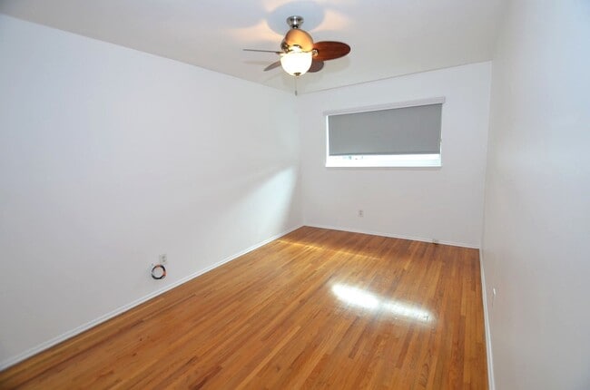 Building Photo - 151 Acacia Way