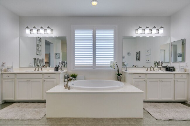 Building Photo - FULLY FURNISHED- Elegant 4-Bed, 3.5-Bath Home with Loft, Designer Finishes, and Expansive Backyard