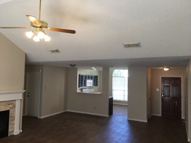 Building Photo - 14518 Cypress Green Dr