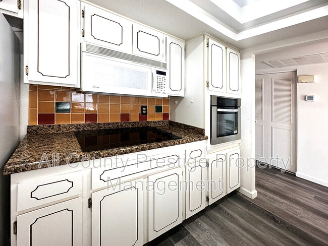 Building Photo - 3459 W Dailey St