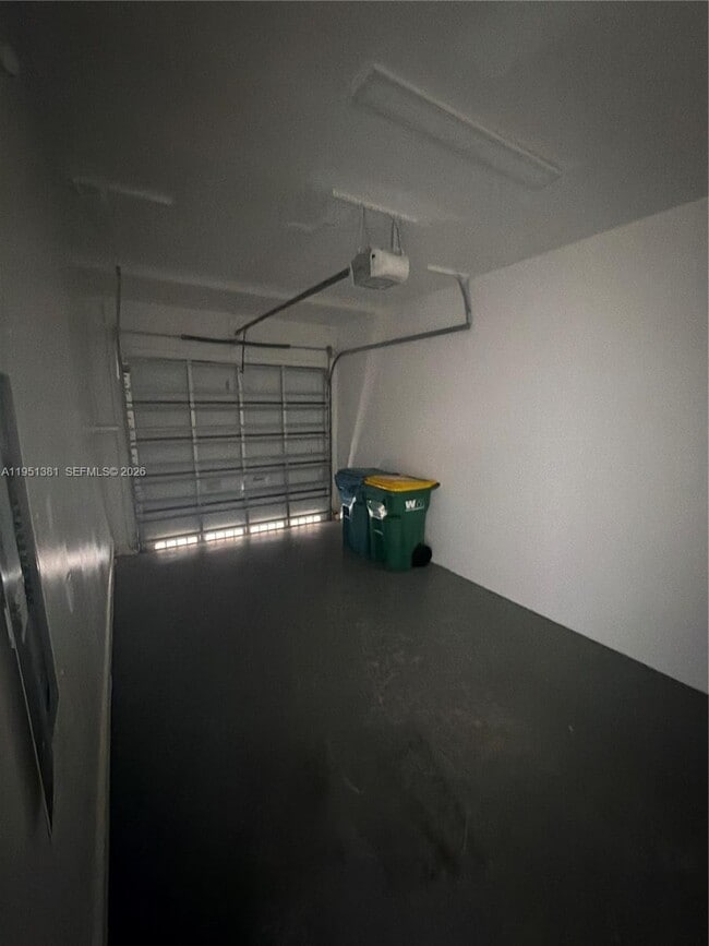 Building Photo - 7658 NW 88th Terrace