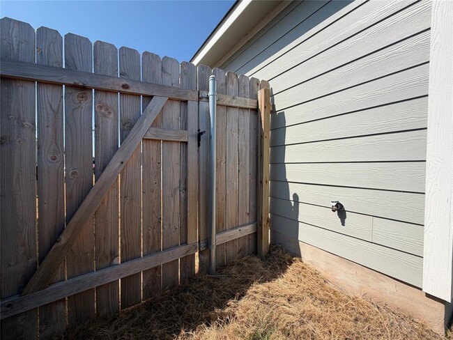 Building Photo - 2218 Cumulus Ct