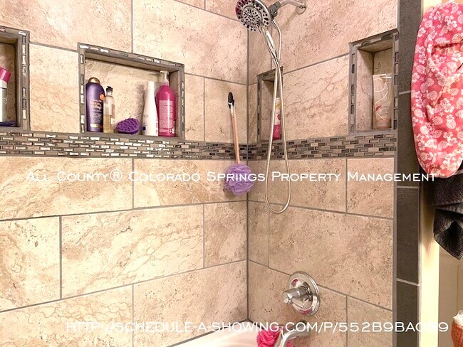 Building Photo - 4110 Little Crown Ln