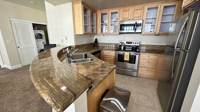 Building Photo - 450 N Arlington Ave