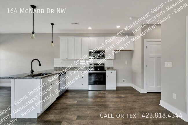 Building Photo - 164 McNabb Dr
