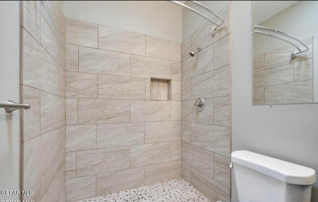 Building Photo - 233 Atlantic Rd