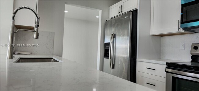 Building Photo - 4404 NW 46th Way