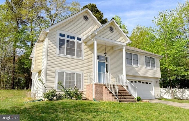 Building Photo - 46231 Sylvan Ct