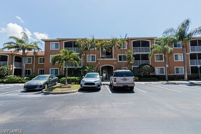 Building Photo - 1810 Florida Club Cir