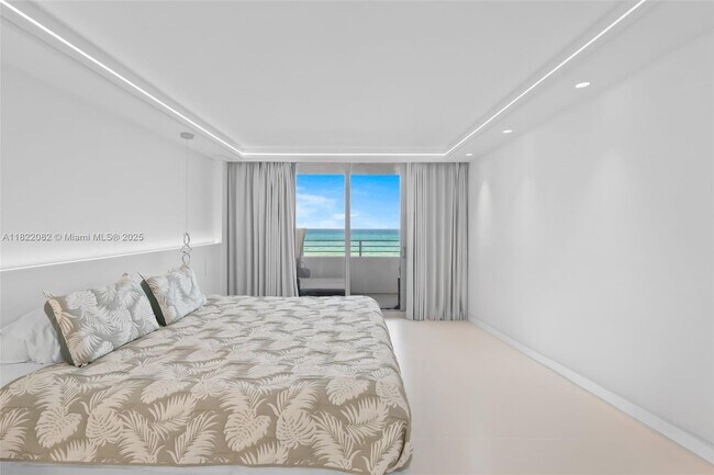 Building Photo - 5555 Collins Ave