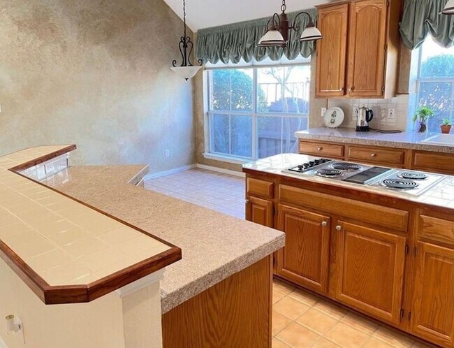 Building Photo - 6401 Dakota Dr