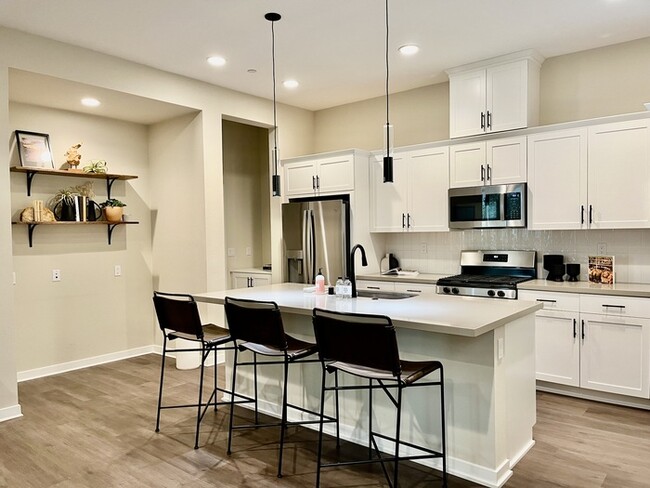 Building Photo - Brand New Custom MODEL 3 Bedroom 2.5 bath ...