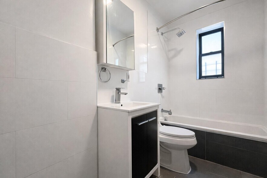 Building Photo - 125 Sherman Ave