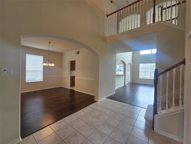 Building Photo - 42 Atascadero Dr