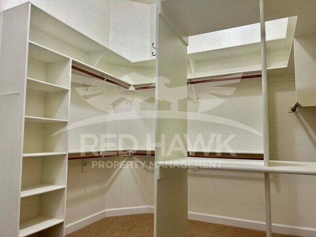 Building Photo - 1588 W Yosemite Pl