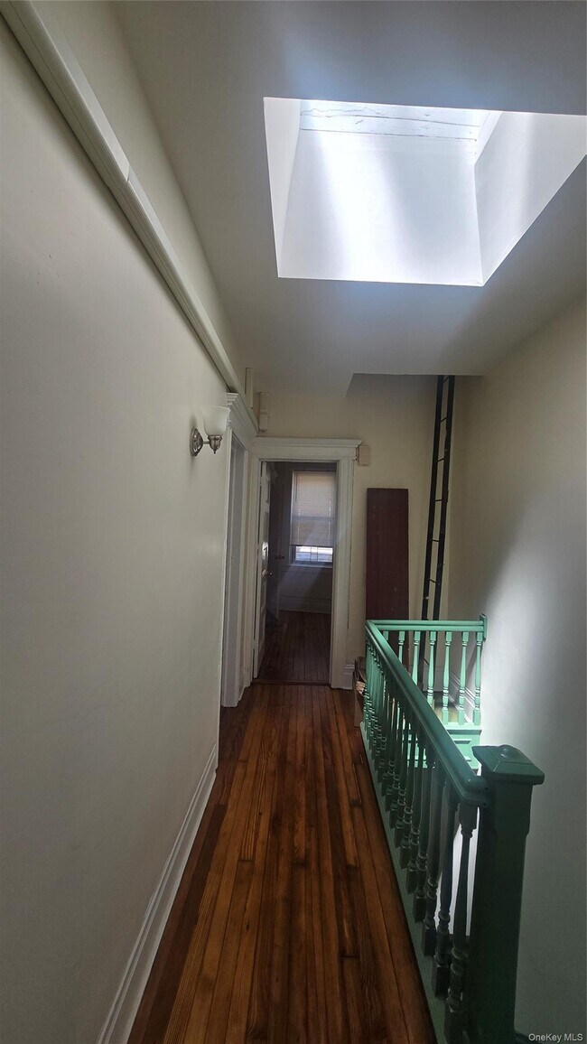 Building Photo - 88-16 Jamaica Ave