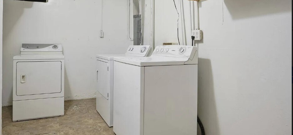Laundry Room has Washer & two (2) Dryers - 7141 Quivas