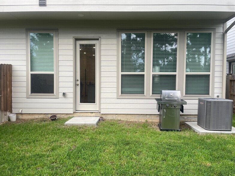 Building Photo - 578 Dry Fork Ln