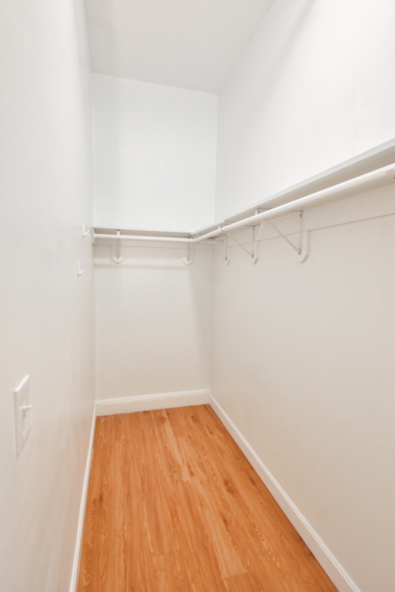 Building Photo - 6 Hemenway St