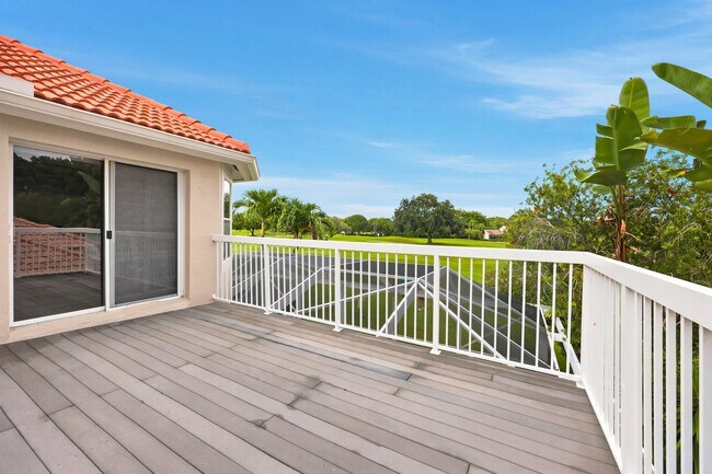 Building Photo - 2 Monterey Pointe Dr
