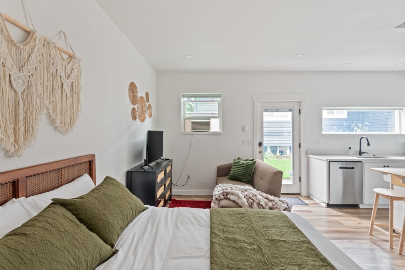 Building Photo - 5764 NE Garfield Ave.