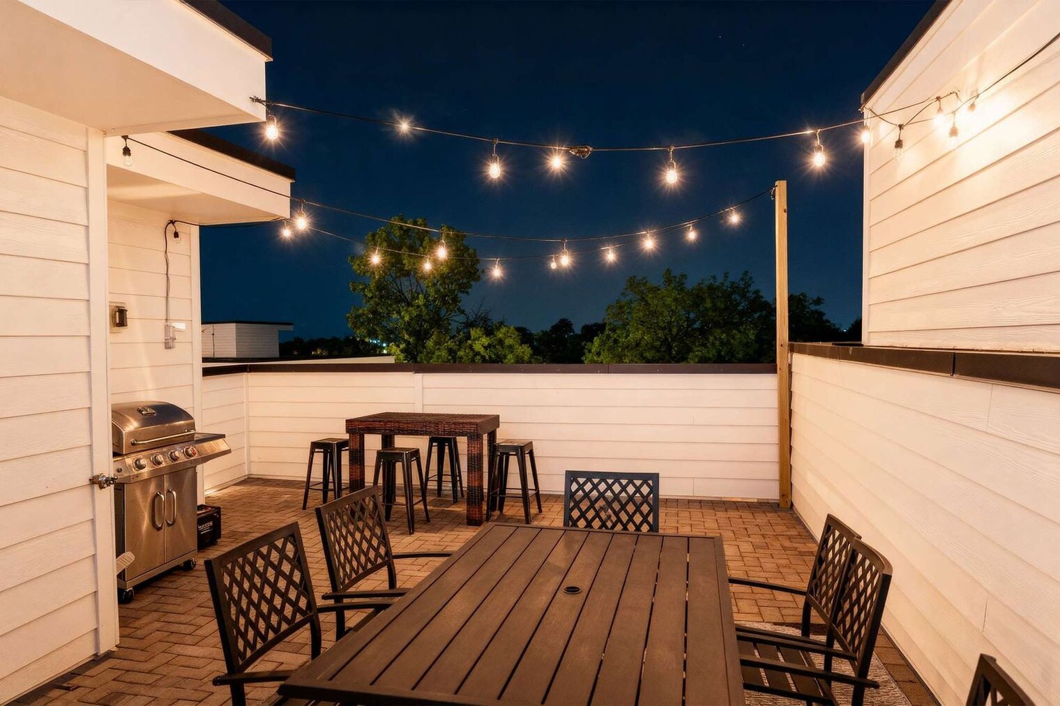 Building Photo - 970 Youngs Ln