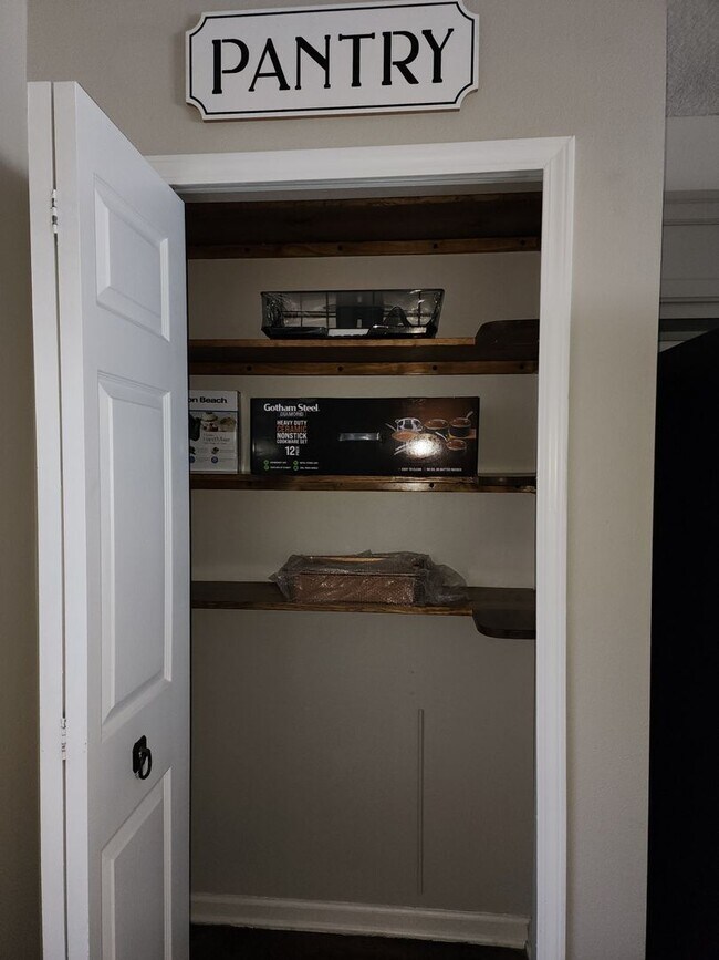 Building Photo - Fleming Island Fully Furnished Home... TWO...