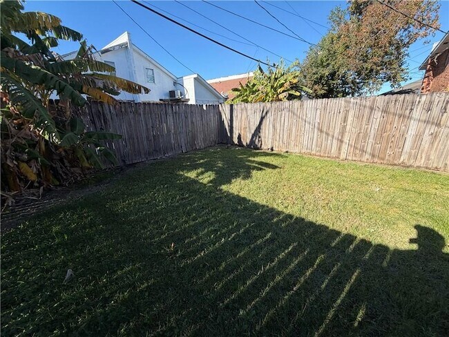 Building Photo - 3708 Shangri-La Dr