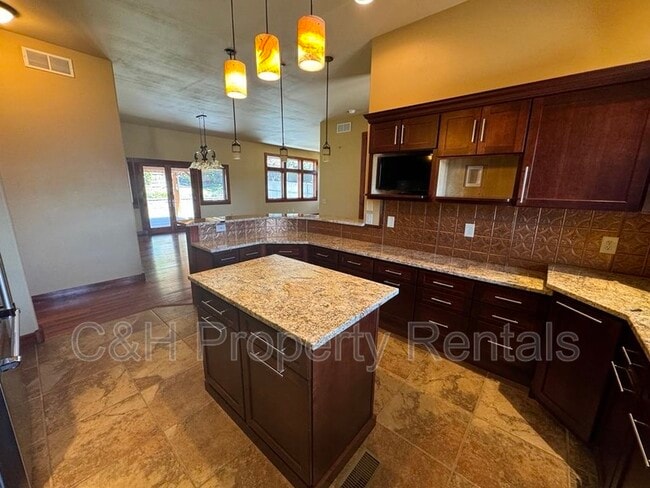 Building Photo - 4045 Audubon Way
