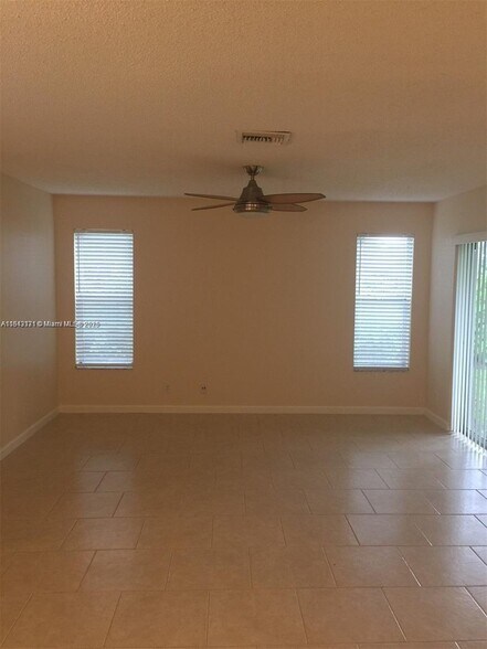 Building Photo - 968 SW 149th Ter