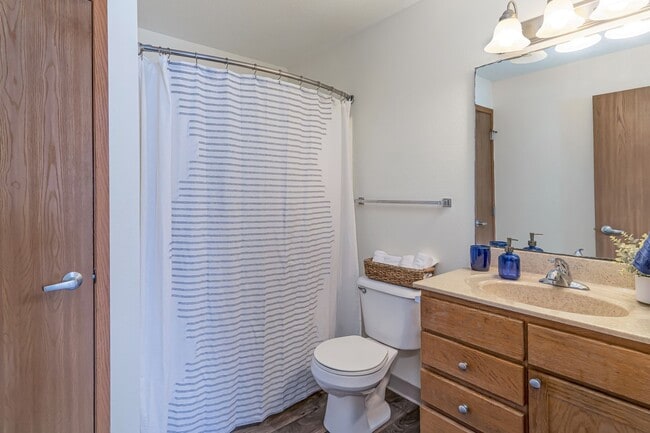 Interior Photo - The Aspen