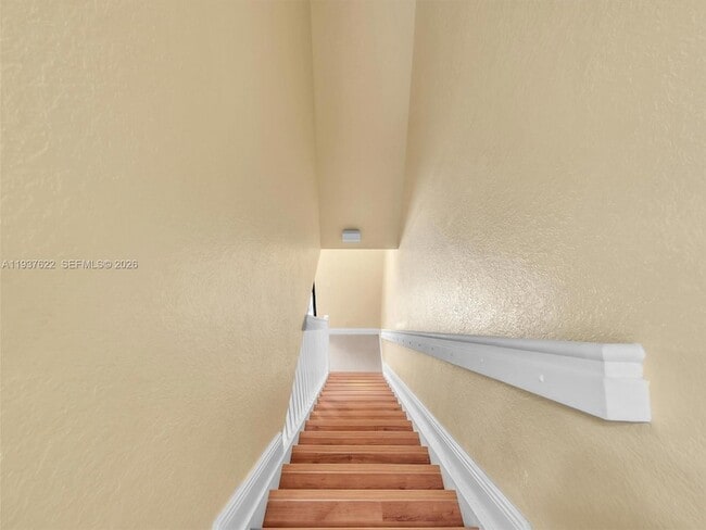 Building Photo - 3878 Tree Top Dr