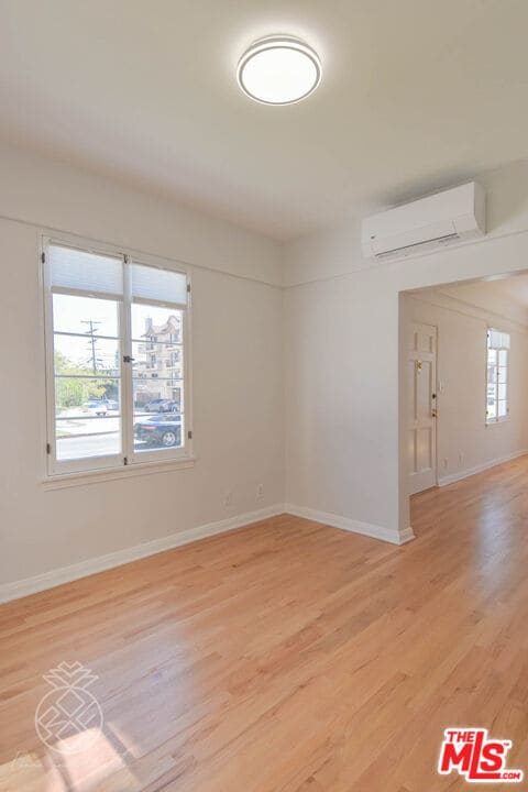 Building Photo - 1069 S Holt Ave