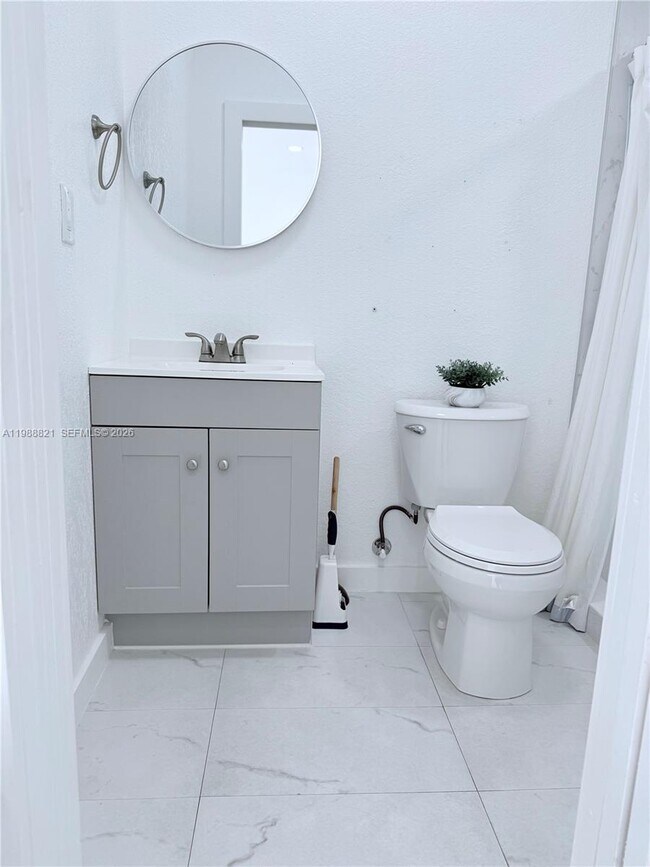 Building Photo - 5464 SW 164th Ct