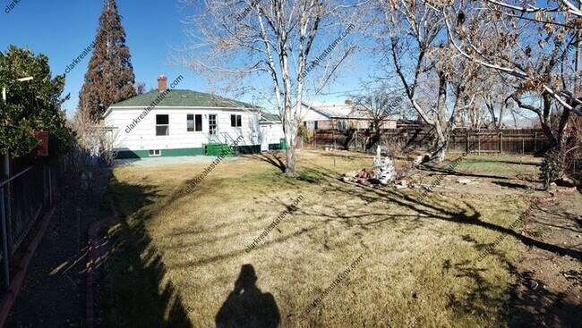 Building Photo - Old Southwest Reno home 3 Bed 2 Bath 1 car...