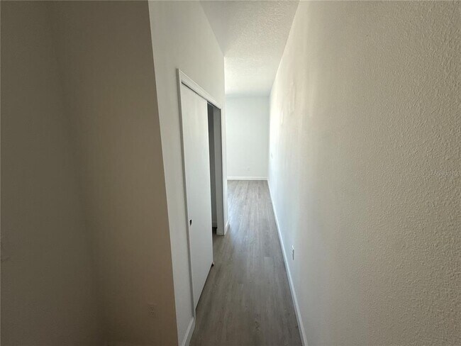 Building Photo - 399 Famagusta Dr