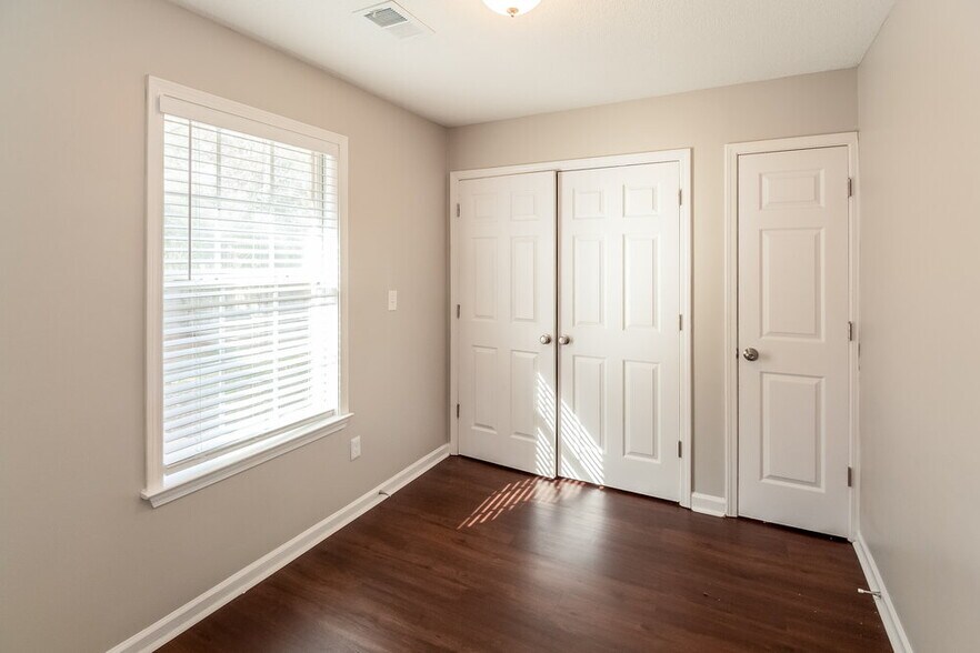 Building Photo - 5451 Philgrove Way