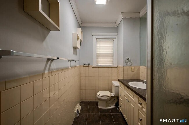 Building Photo - 166 Beaver St