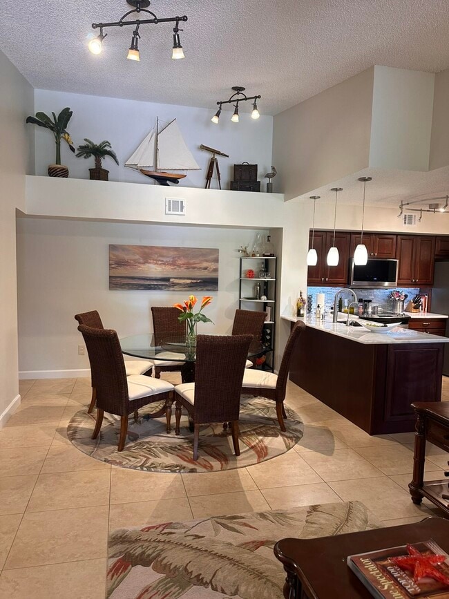 Building Photo - 180 Yacht Club Way